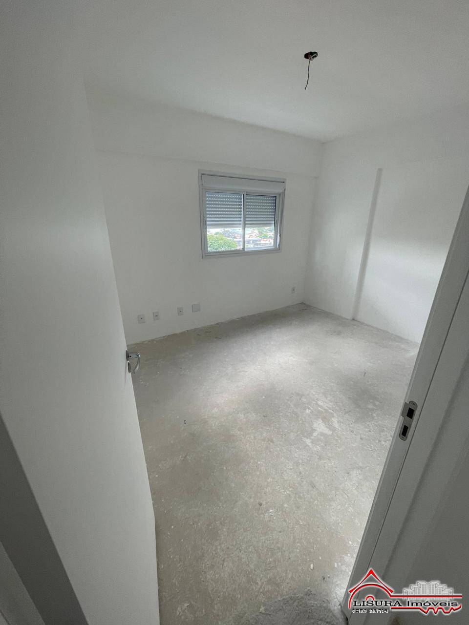 Apartamento à venda com 3 quartos, 101m² - Foto 4