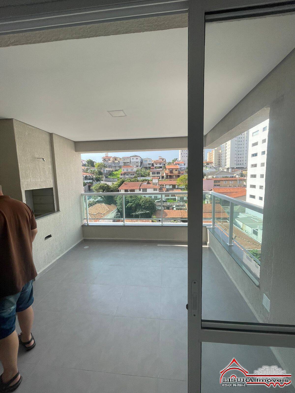 Apartamento à venda com 3 quartos, 101m² - Foto 3