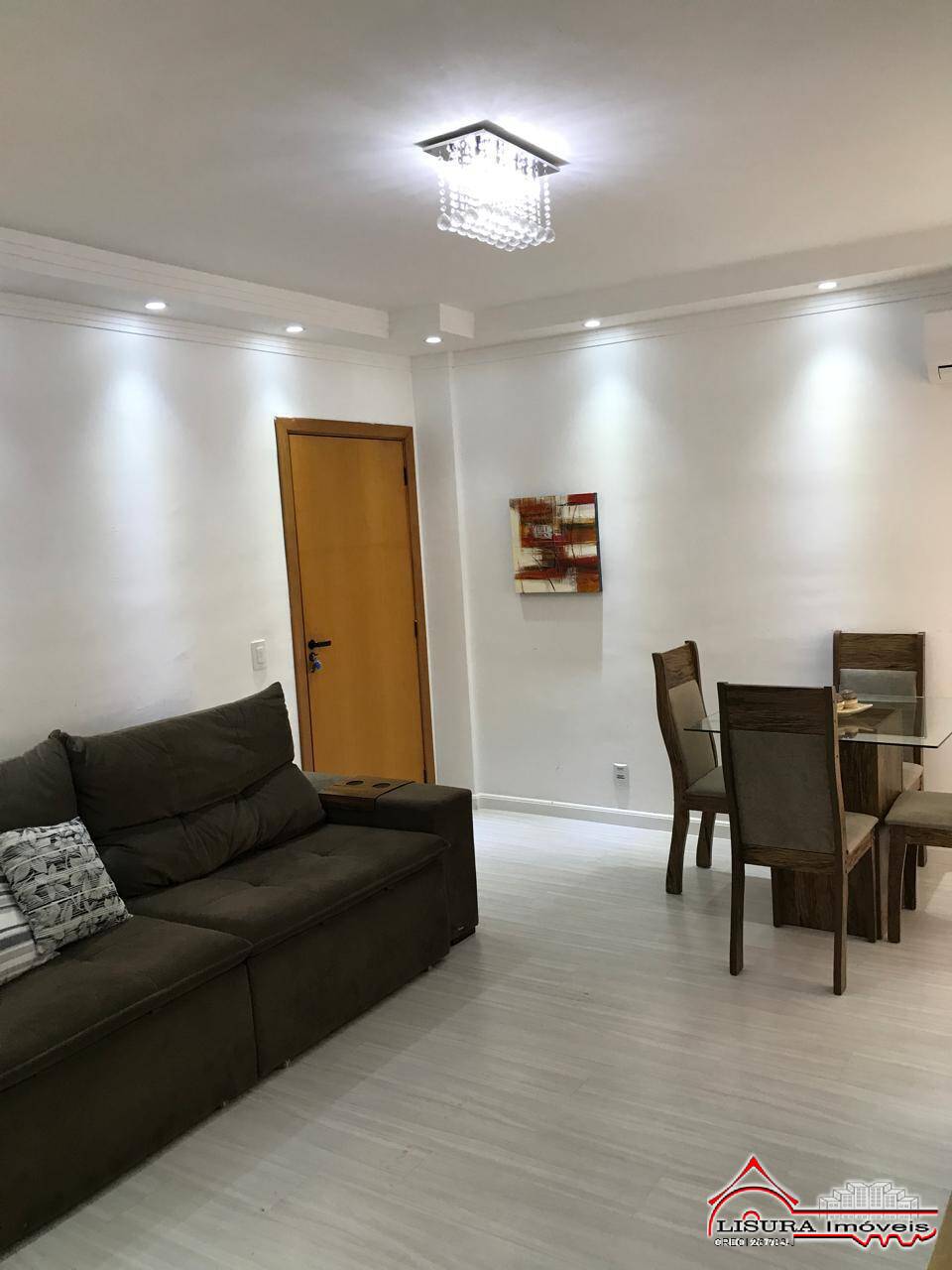 Apartamento à venda com 2 quartos, 61m² - Foto 2