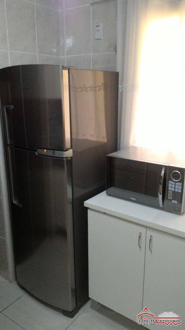 Apartamento à venda com 2 quartos, 61m² - Foto 12