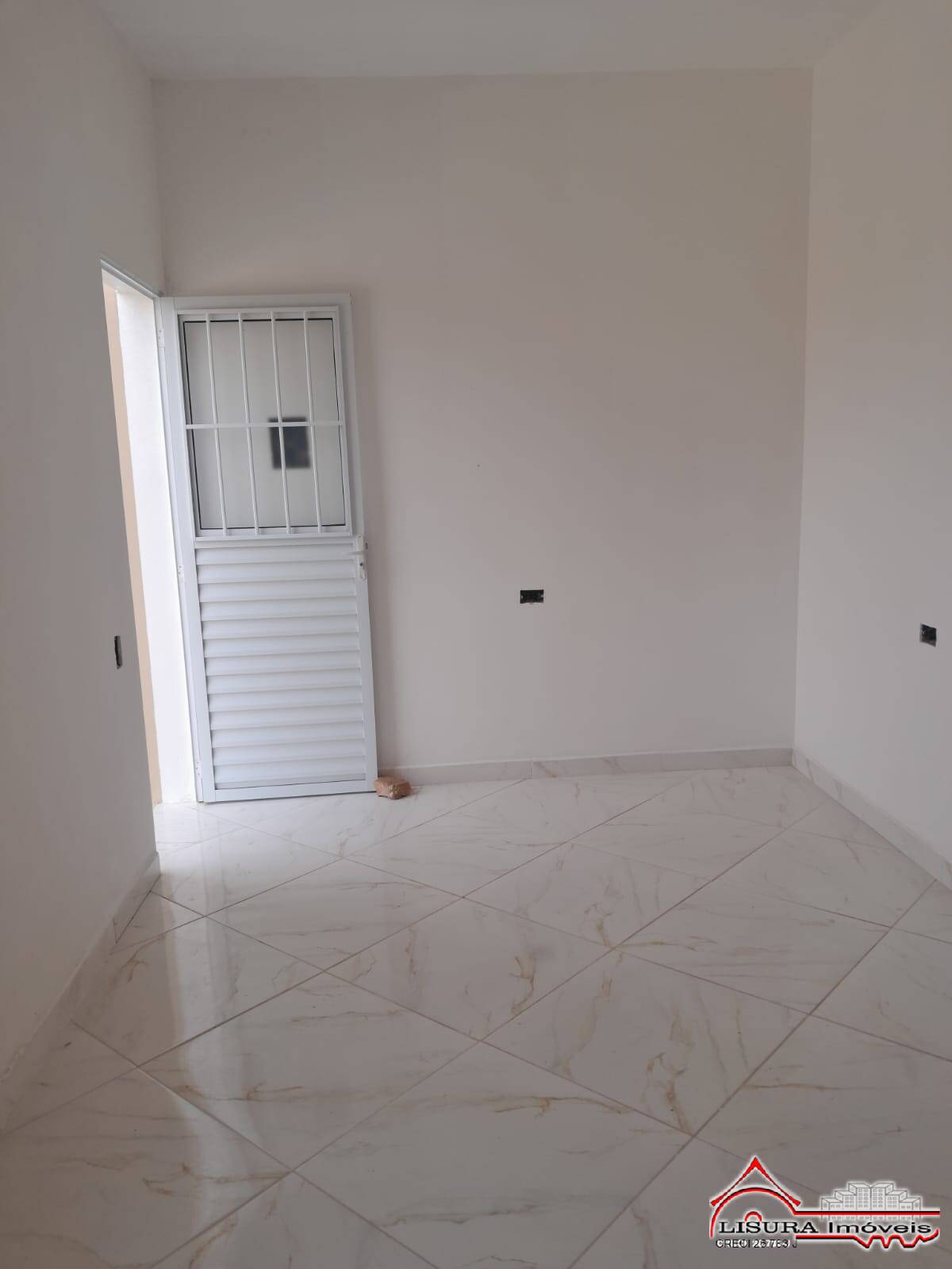 Casa à venda com 2 quartos, 58m² - Foto 5