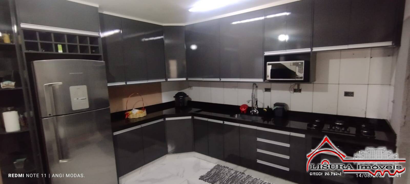 Casa à venda com 4 quartos, 210m² - Foto 4