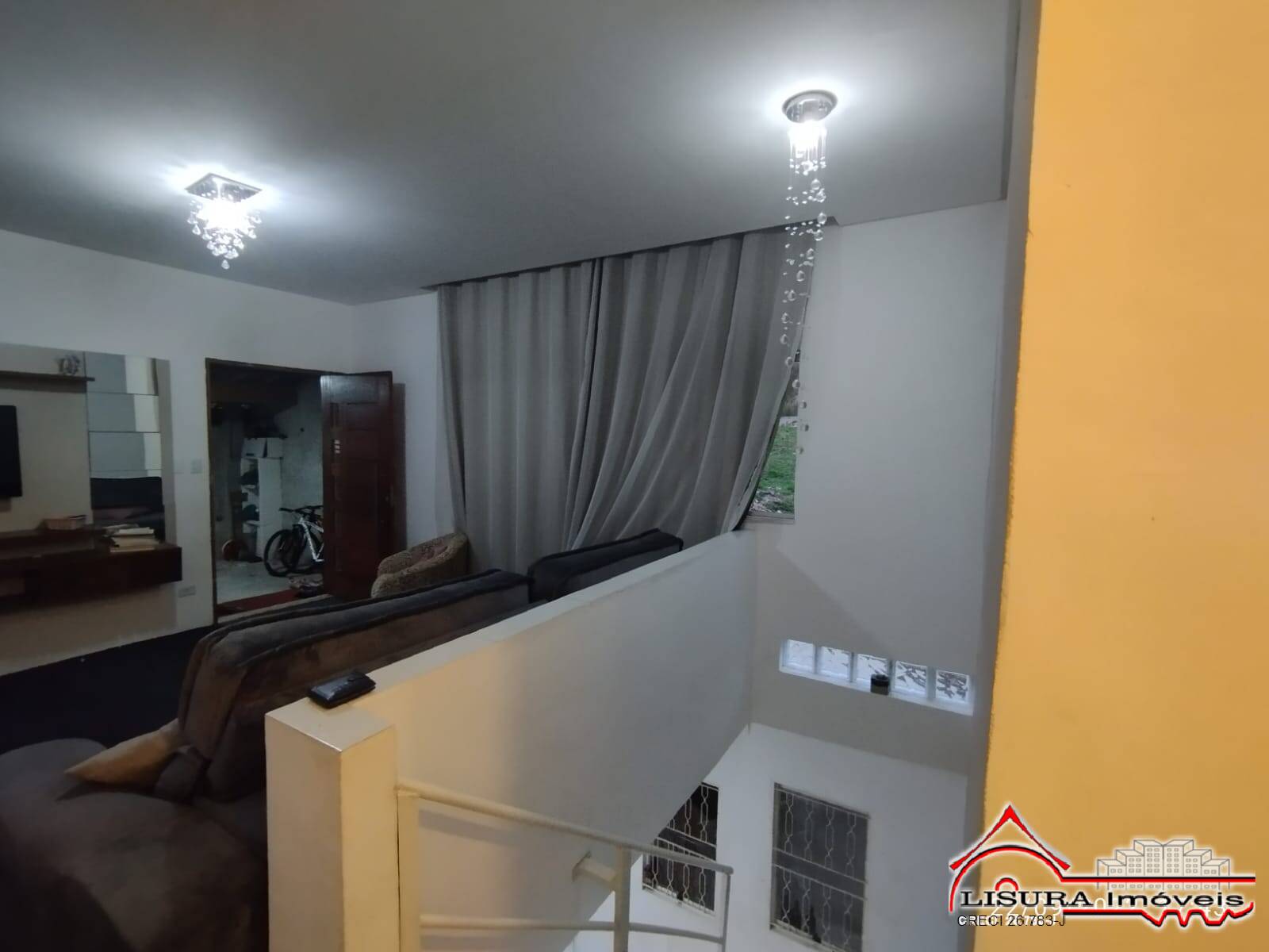 Casa à venda com 4 quartos, 210m² - Foto 16