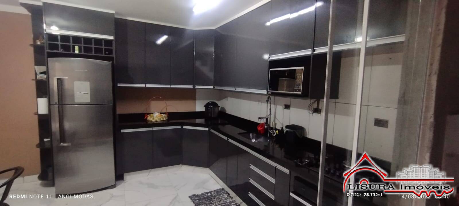 Casa à venda com 4 quartos, 210m² - Foto 3