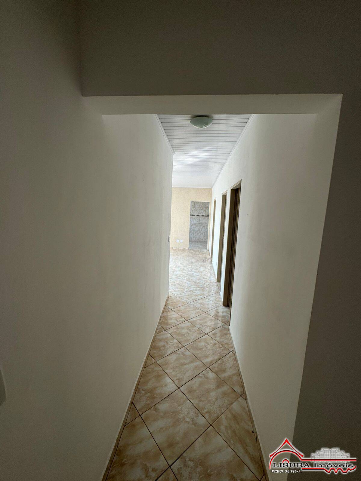 Casa à venda com 4 quartos, 300m² - Foto 15