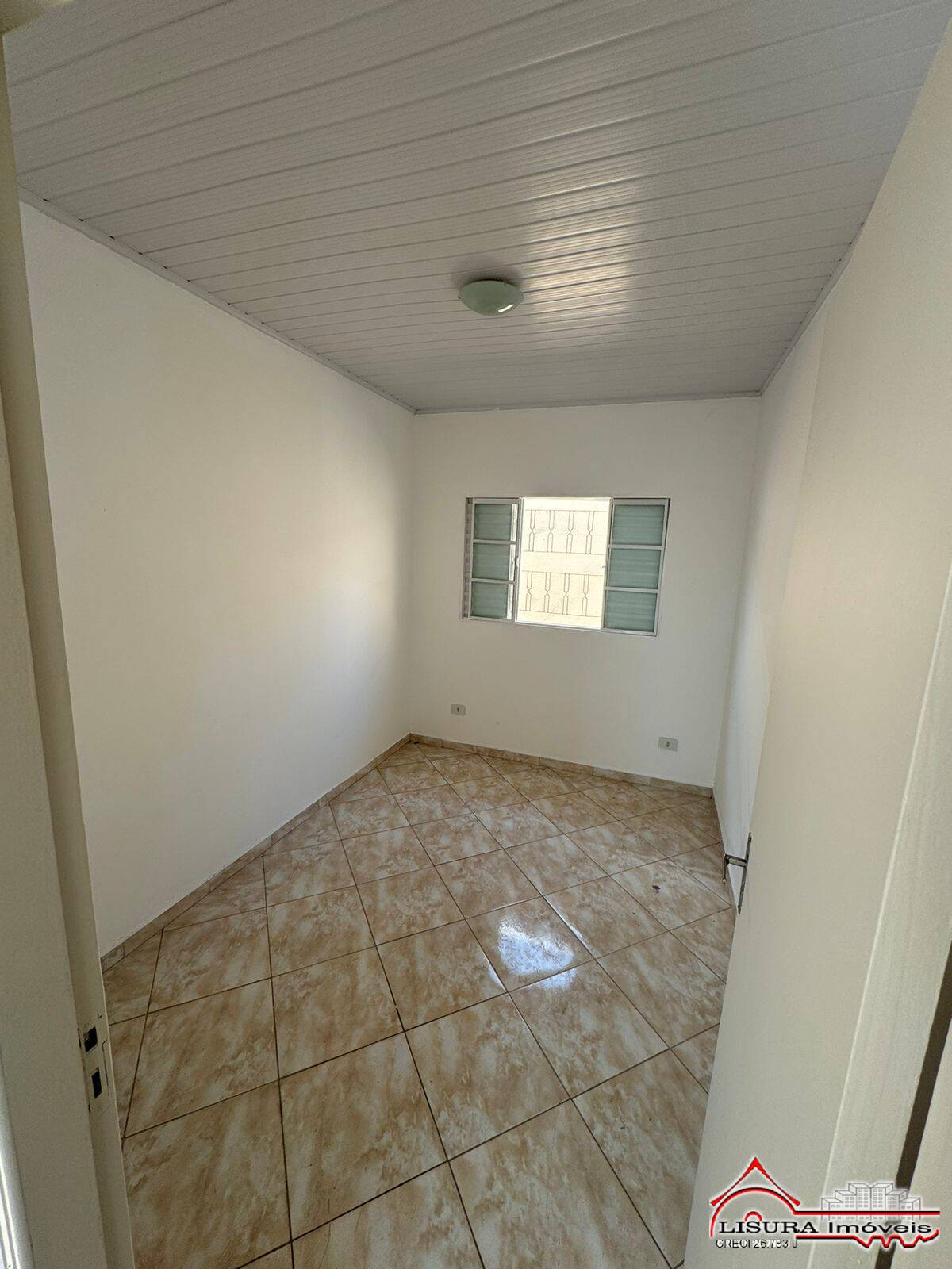 Casa à venda com 4 quartos, 300m² - Foto 11