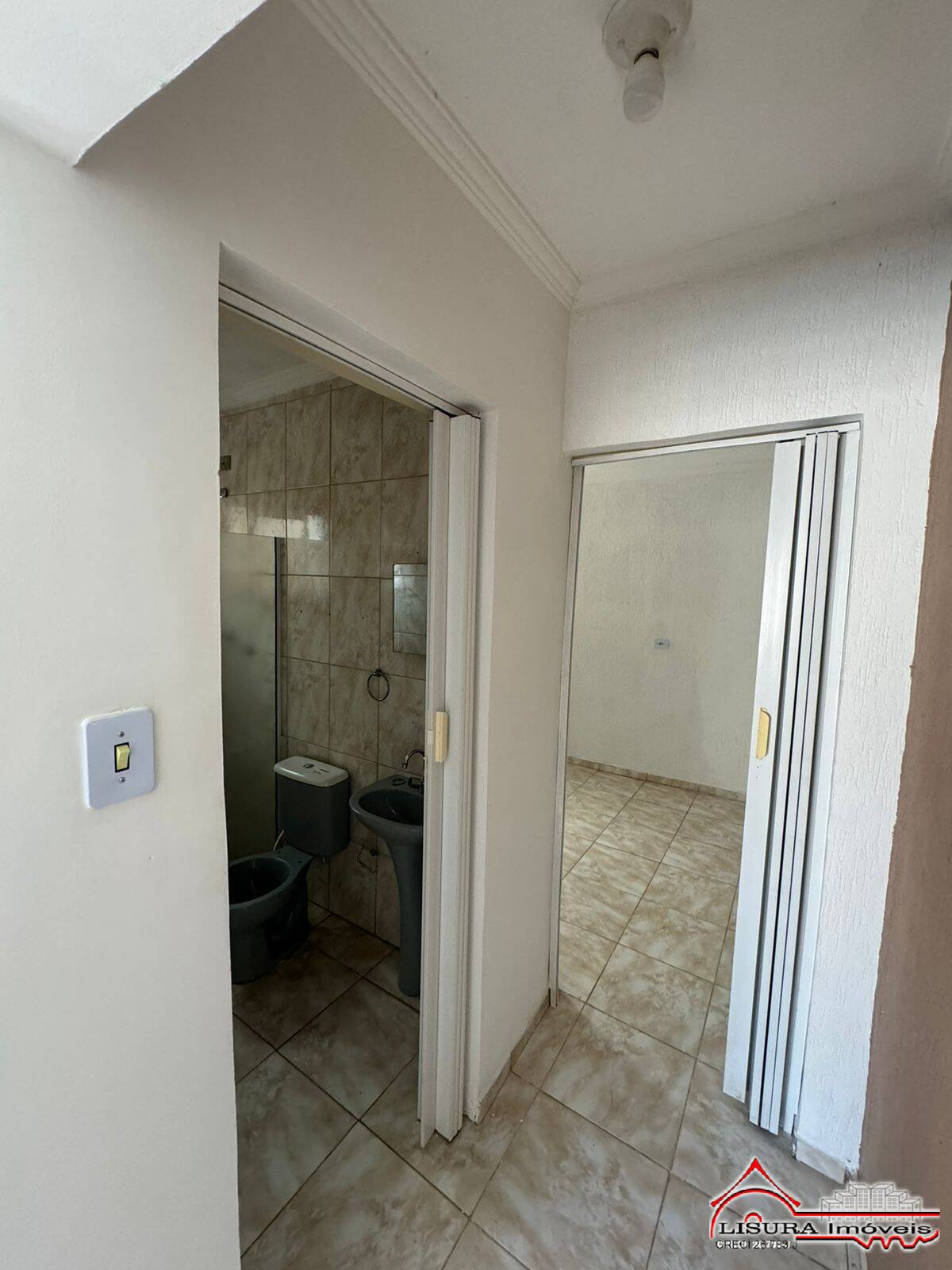 Casa à venda com 4 quartos, 300m² - Foto 14