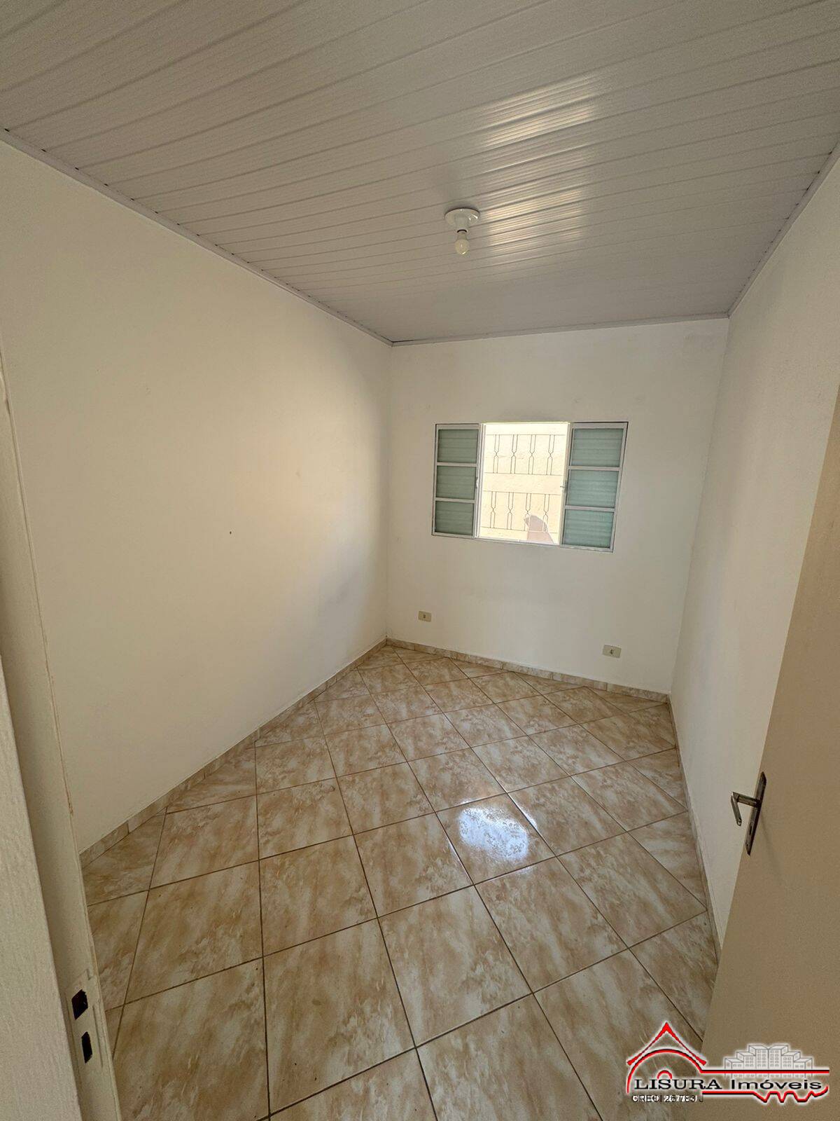 Casa à venda com 4 quartos, 300m² - Foto 12