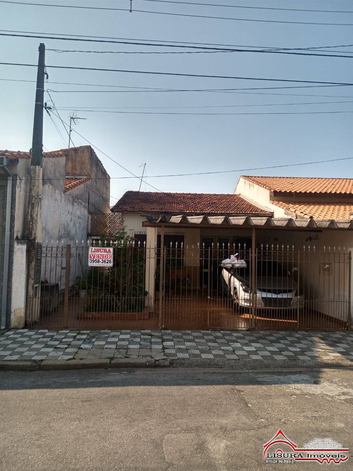 Casa à venda com 2 quartos, 156m² - Foto 1