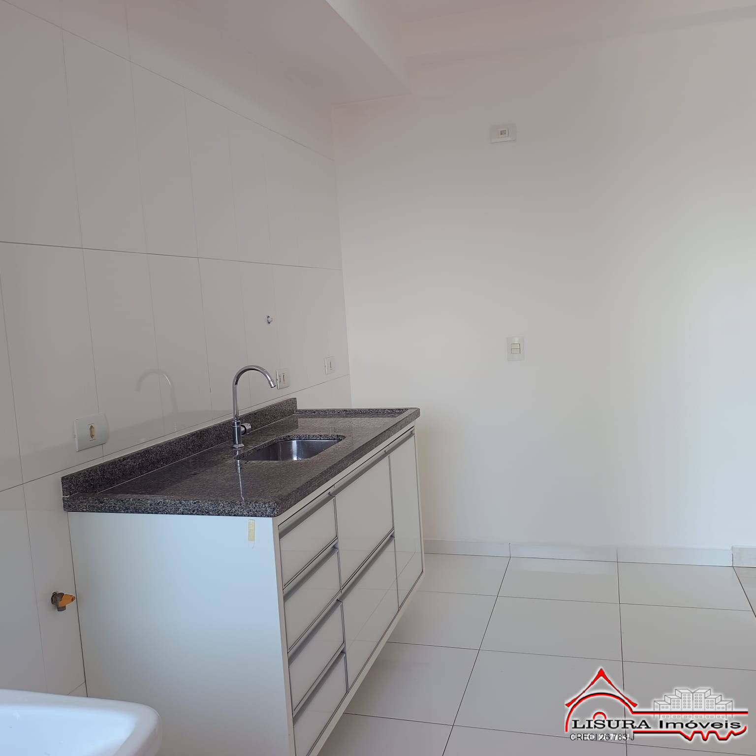 Apartamento para alugar com 2 quartos, 80m² - Foto 4