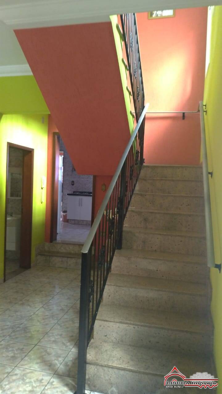 Casa à venda com 3 quartos, 180m² - Foto 11