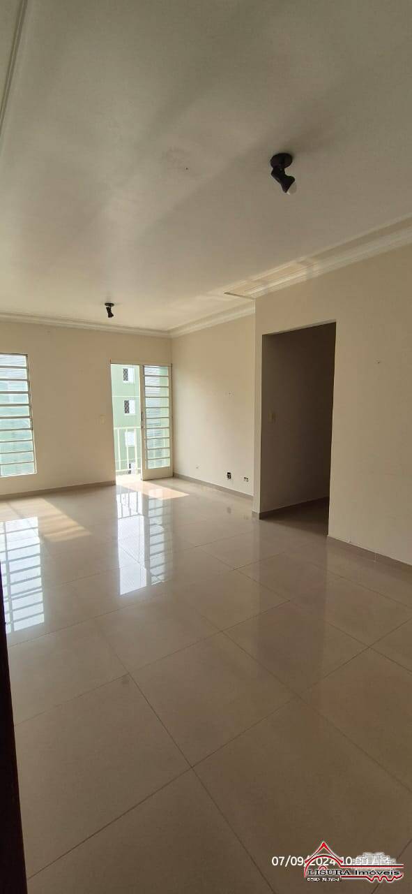 Apartamento à venda com 3 quartos, 86m² - Foto 2