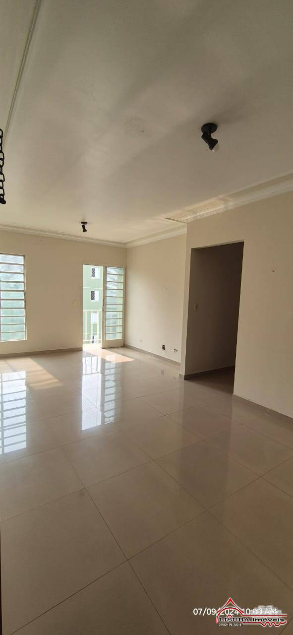 Apartamento à venda com 3 quartos, 86m² - Foto 3