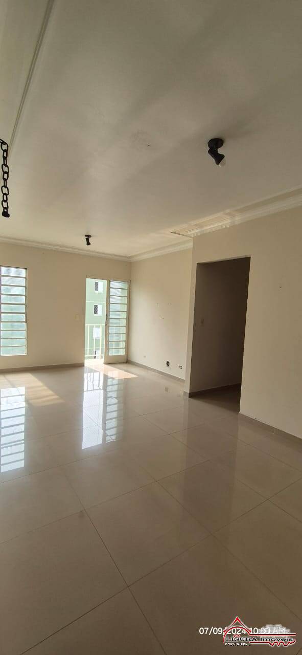 Apartamento à venda com 3 quartos, 86m² - Foto 4