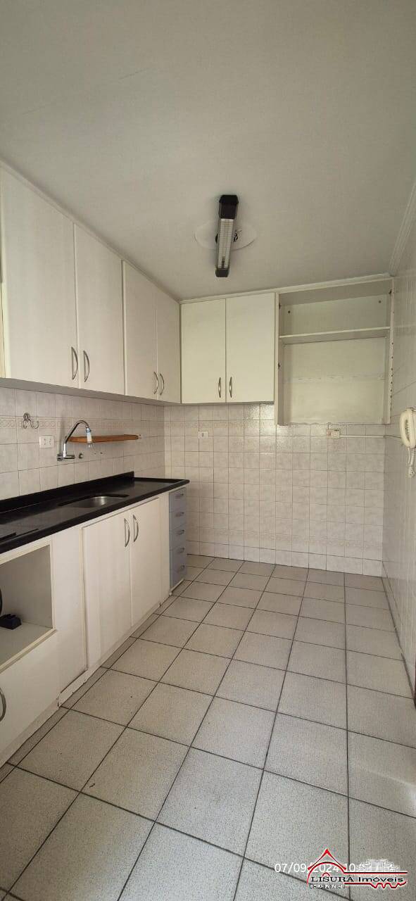 Apartamento à venda com 3 quartos, 86m² - Foto 9