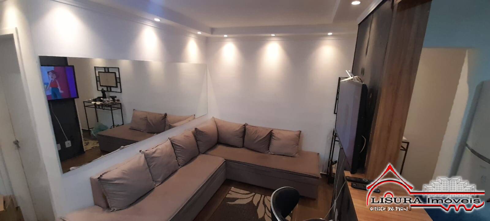 Apartamento à venda com 2 quartos, 47m² - Foto 2