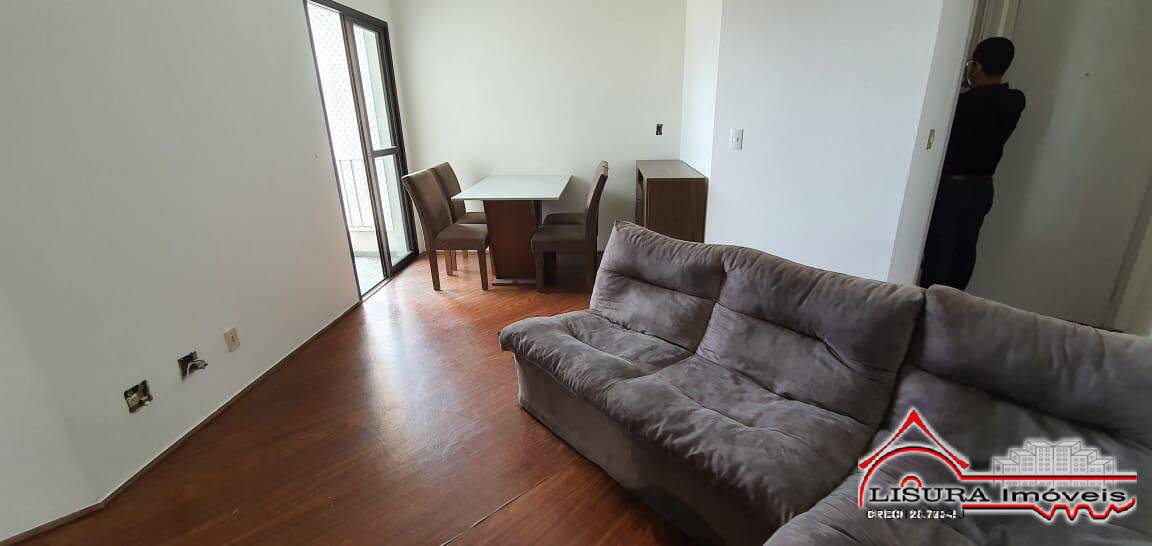 Apartamento à venda com 2 quartos, 55m² - Foto 3