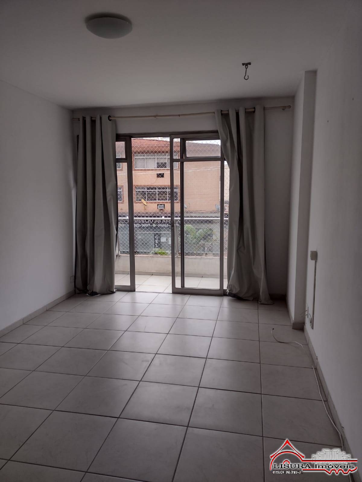 Apartamento à venda com 1 quarto, 46m² - Foto 2