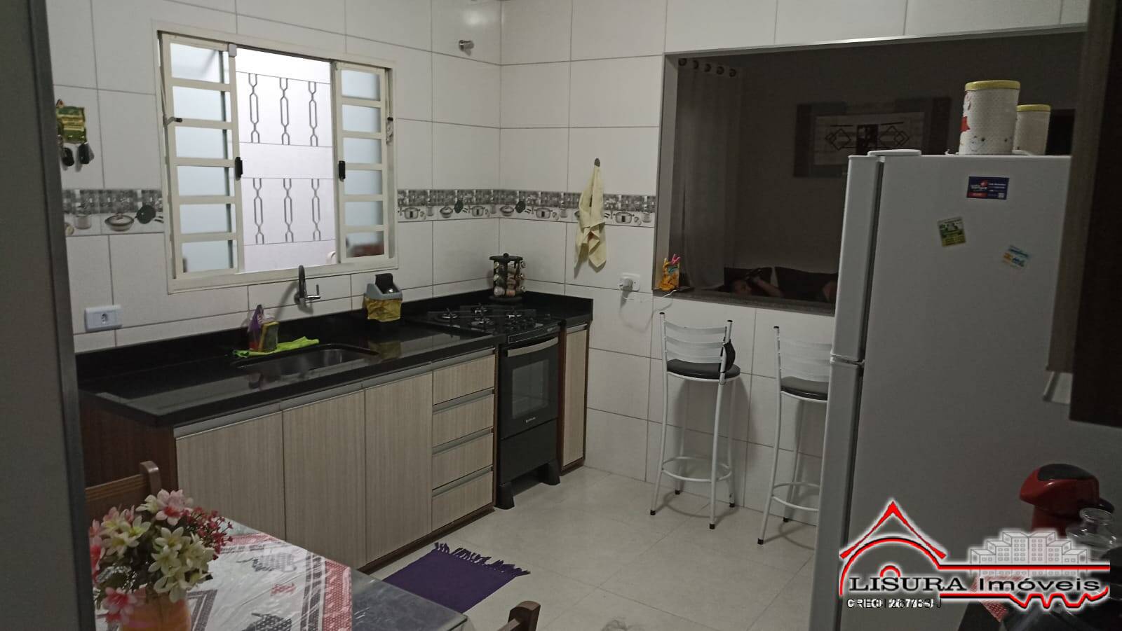 Casa à venda com 2 quartos, 70m² - Foto 5