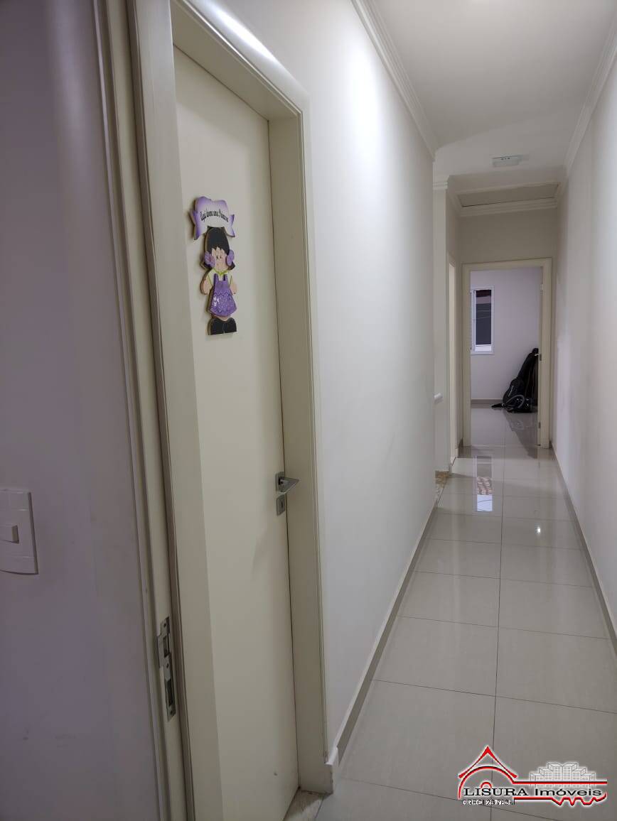 Casa à venda com 3 quartos, 194m² - Foto 11