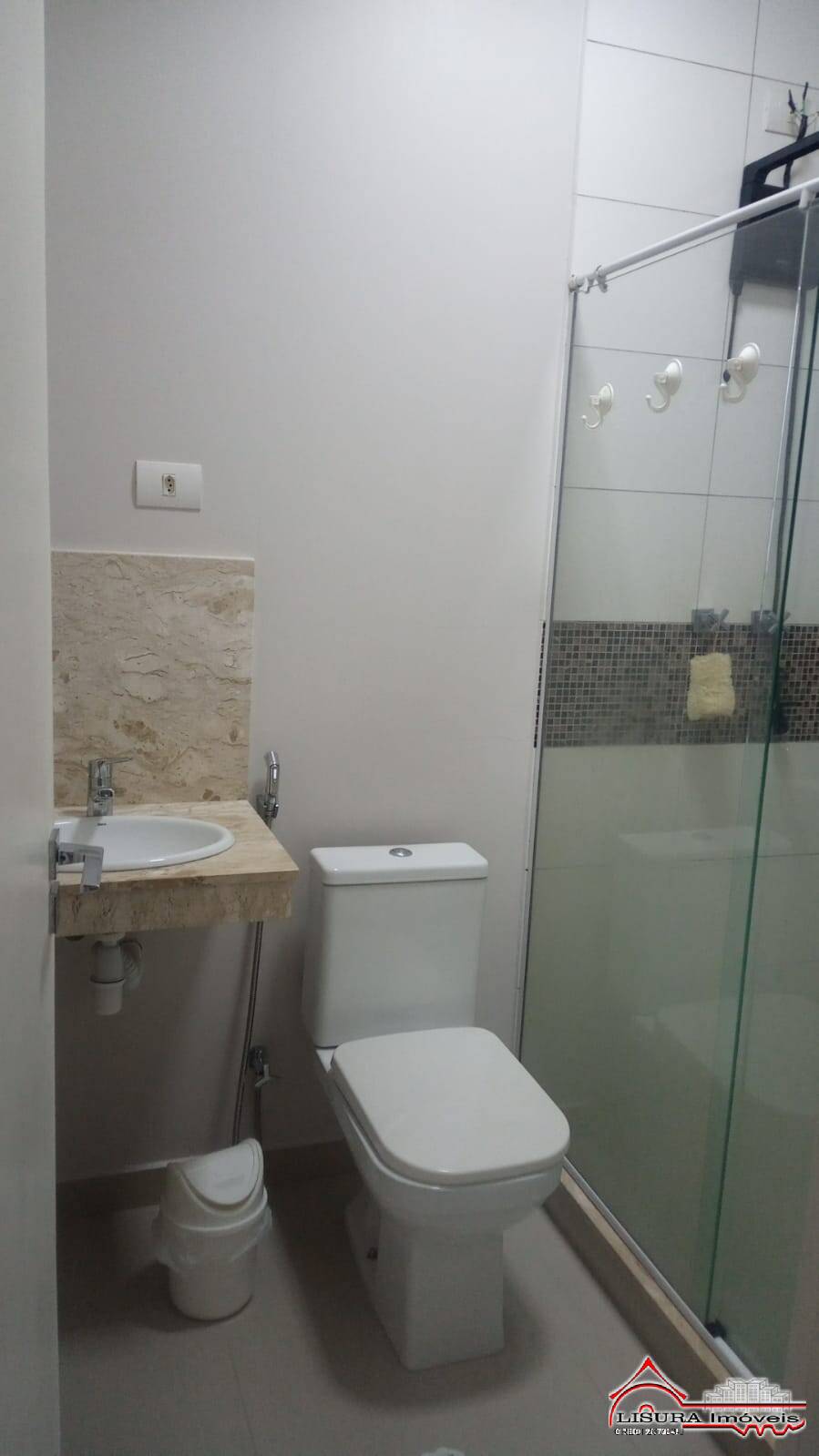 Casa à venda com 3 quartos, 194m² - Foto 32