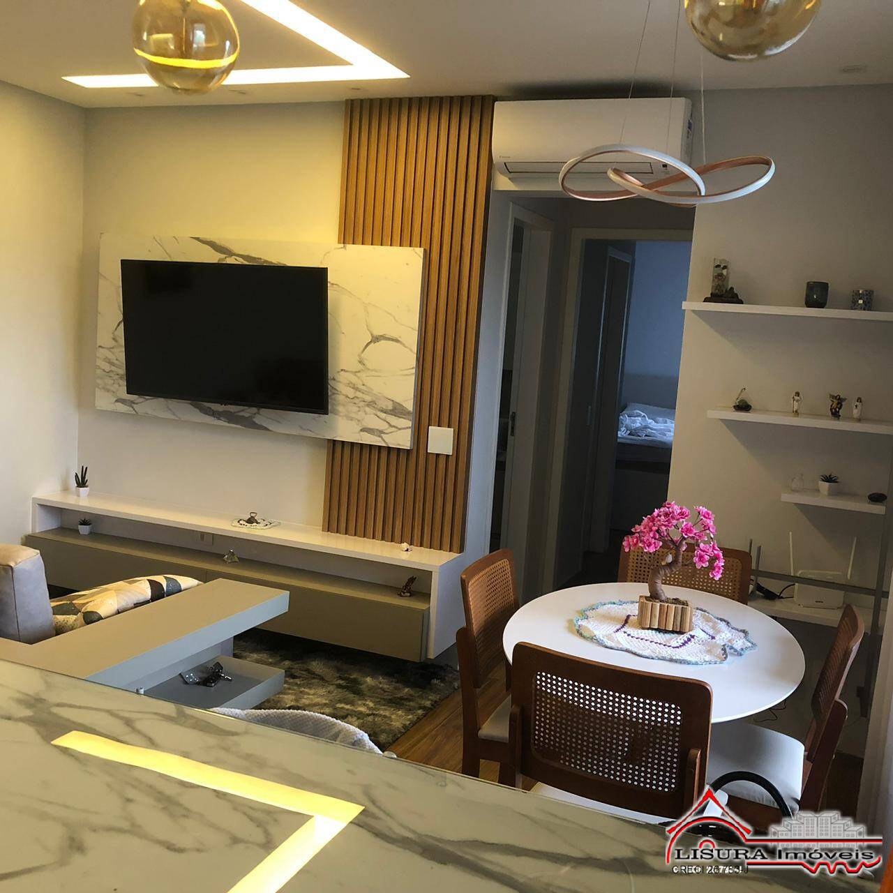 Apartamento à venda com 2 quartos, 62m² - Foto 1