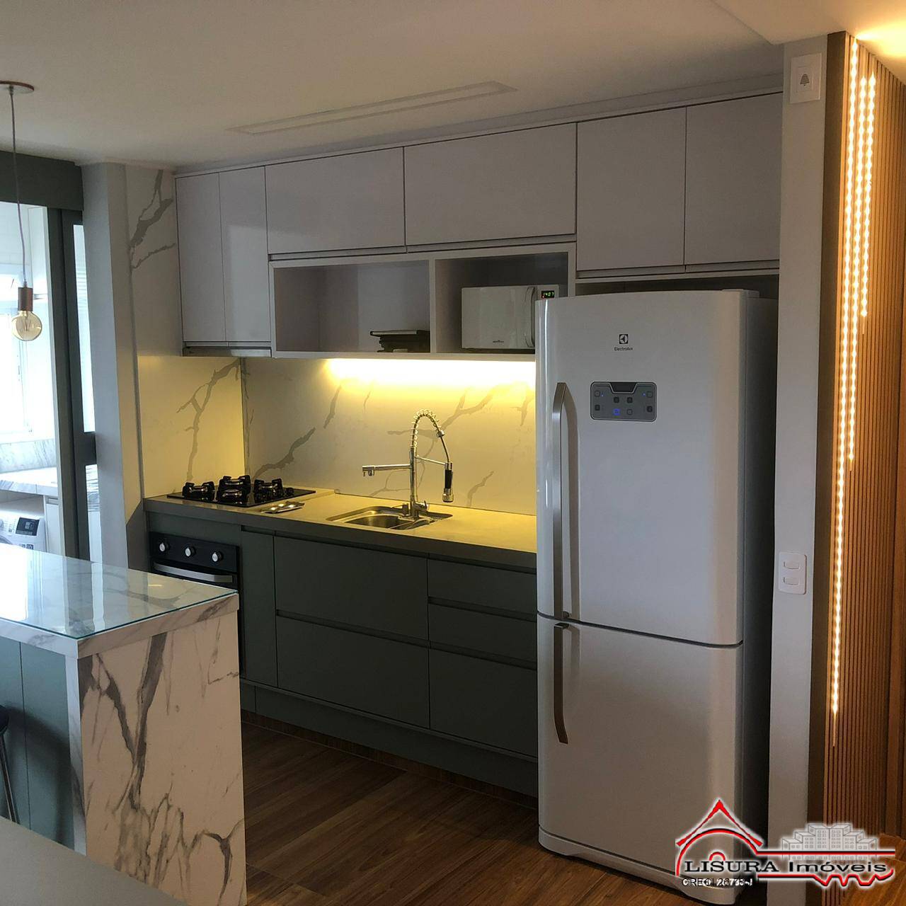 Apartamento à venda com 2 quartos, 62m² - Foto 7