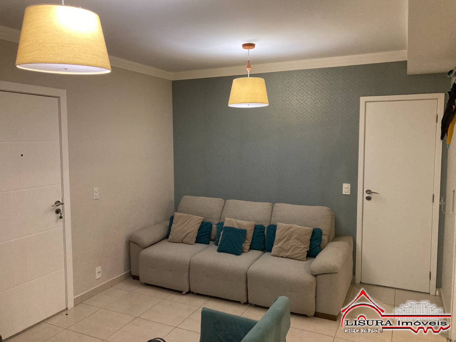 Apartamento à venda com 3 quartos, 90m² - Foto 2