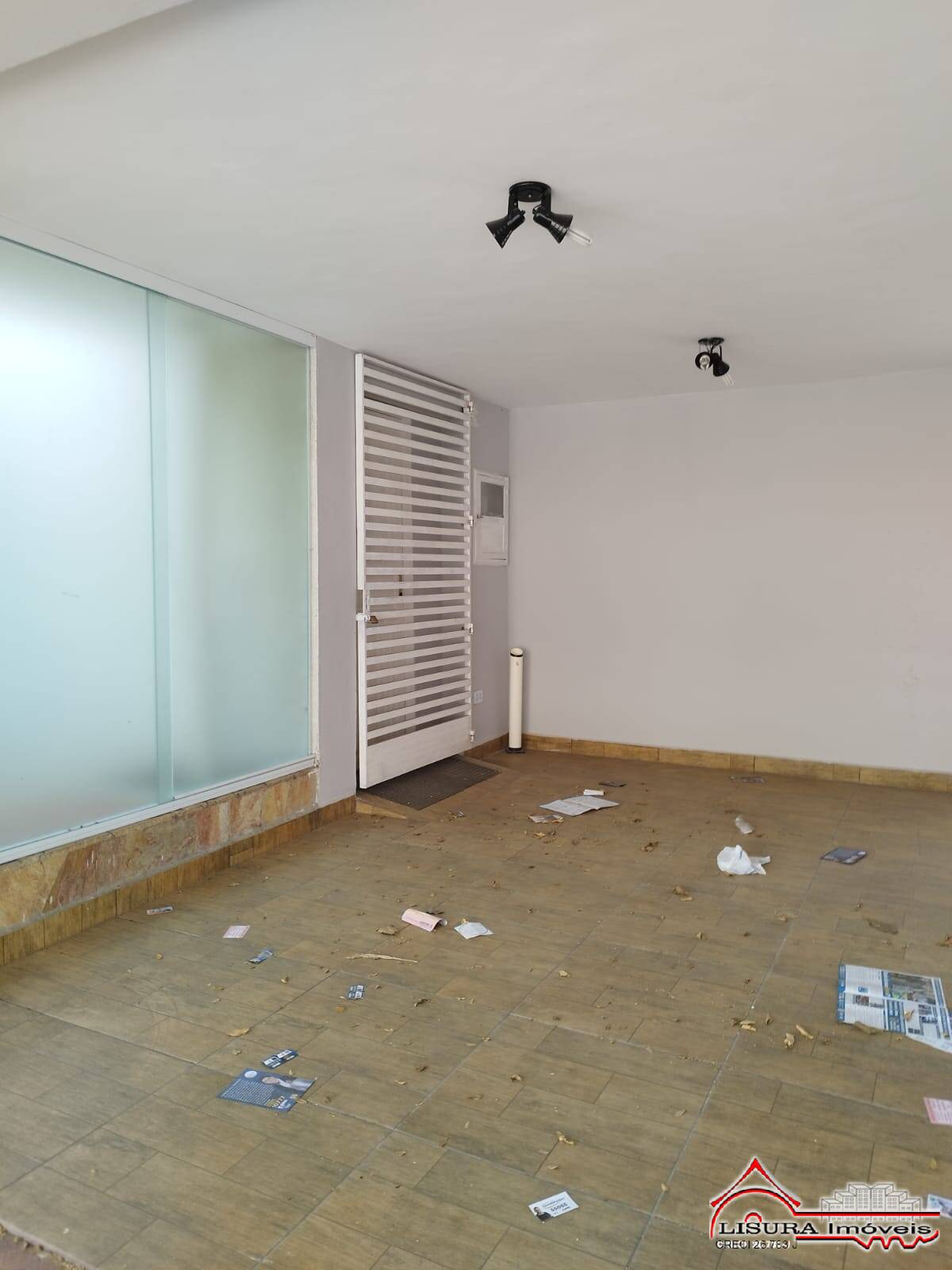 Casa para alugar com 3 quartos, 185m² - Foto 11