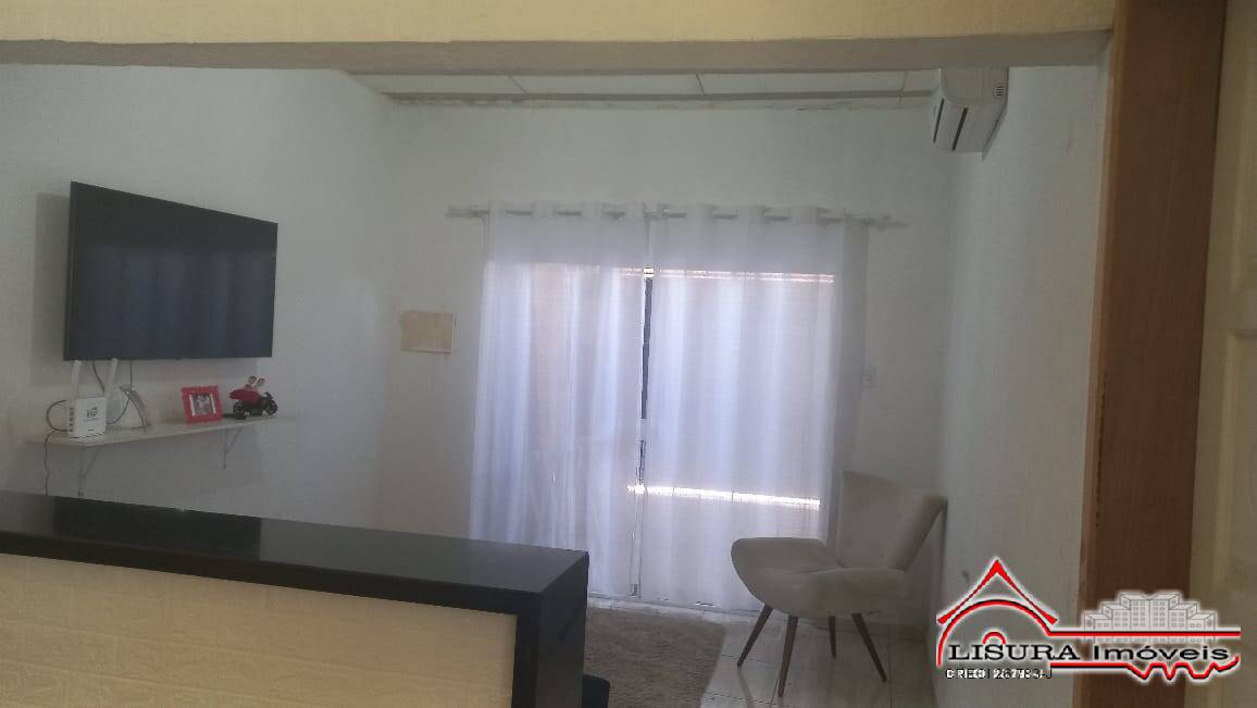 Casa à venda com 2 quartos, 125m² - Foto 4