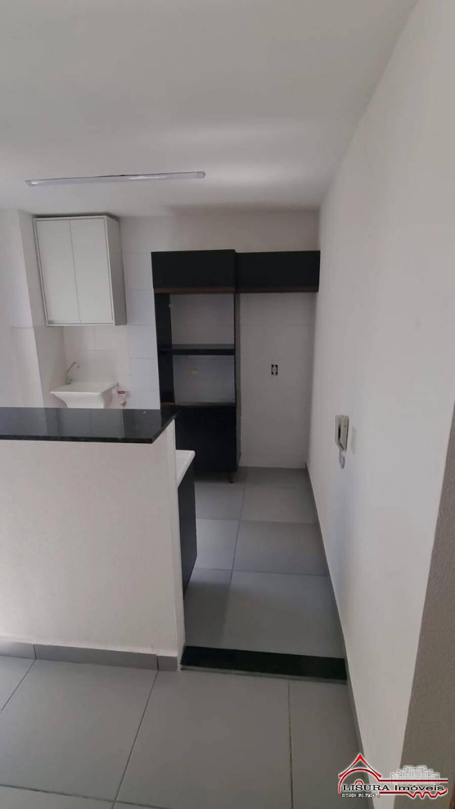 Apartamento à venda com 2 quartos, 45m² - Foto 2