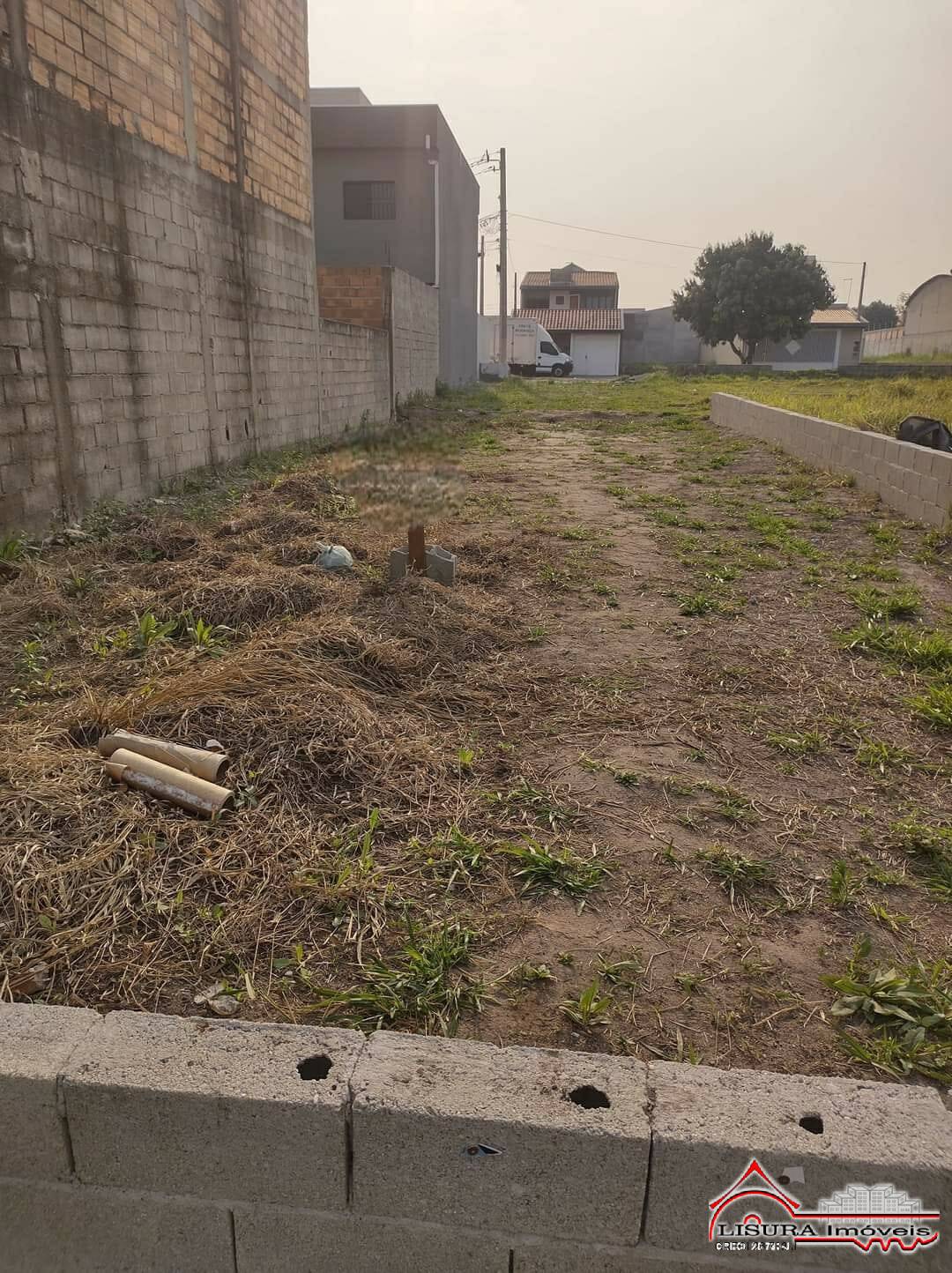 Terreno à venda, 140m² - Foto 1