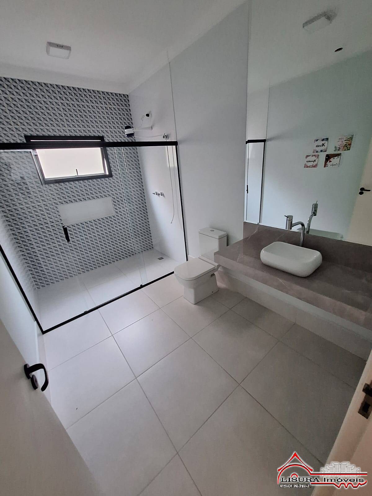 Casa de Condomínio para alugar com 3 quartos, 380m² - Foto 29