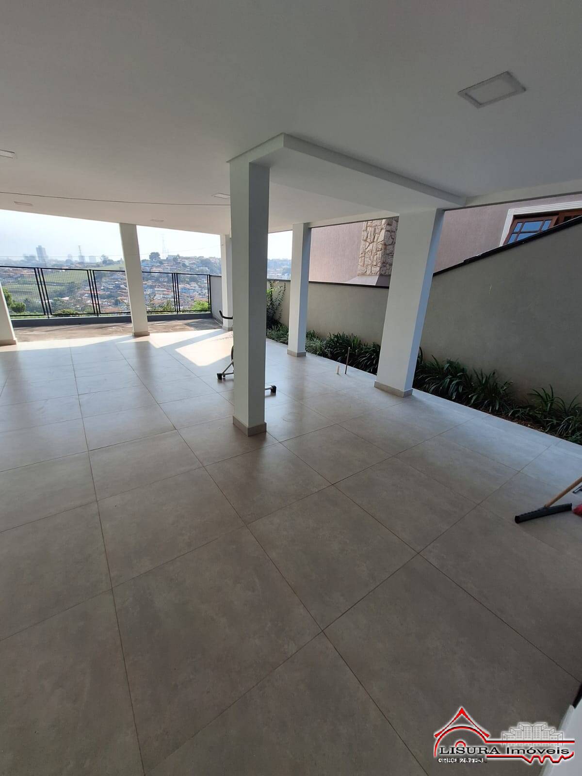 Casa de Condomínio para alugar com 3 quartos, 380m² - Foto 41