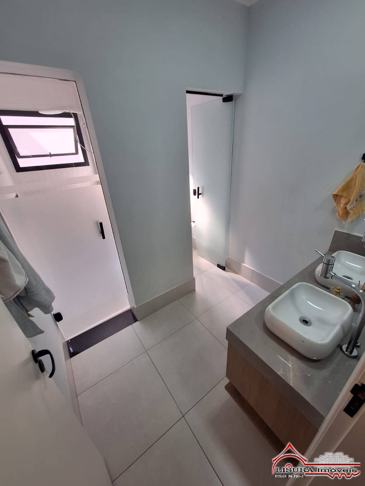 Casa de Condomínio para alugar com 3 quartos, 380m² - Foto 34