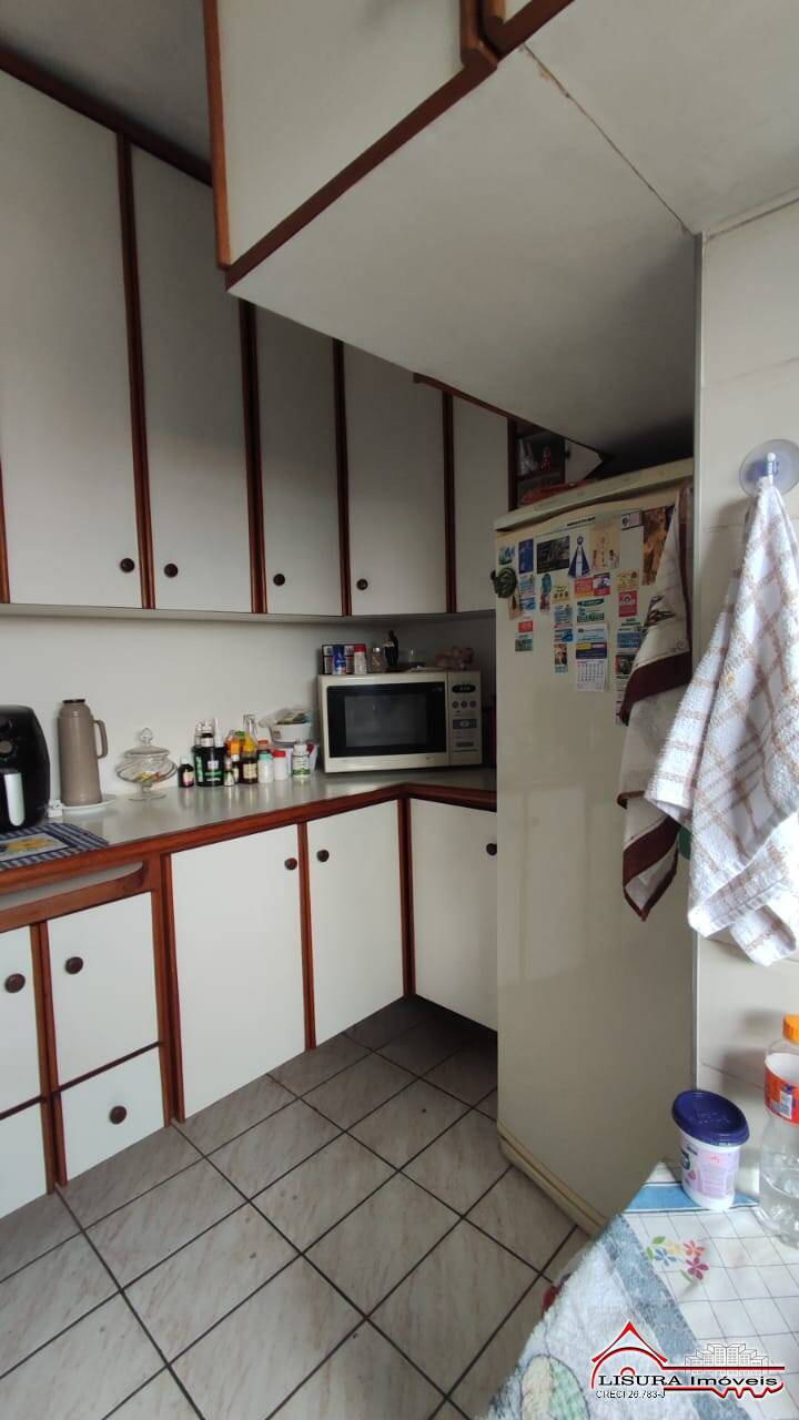 Apartamento à venda com 2 quartos, 59m² - Foto 4