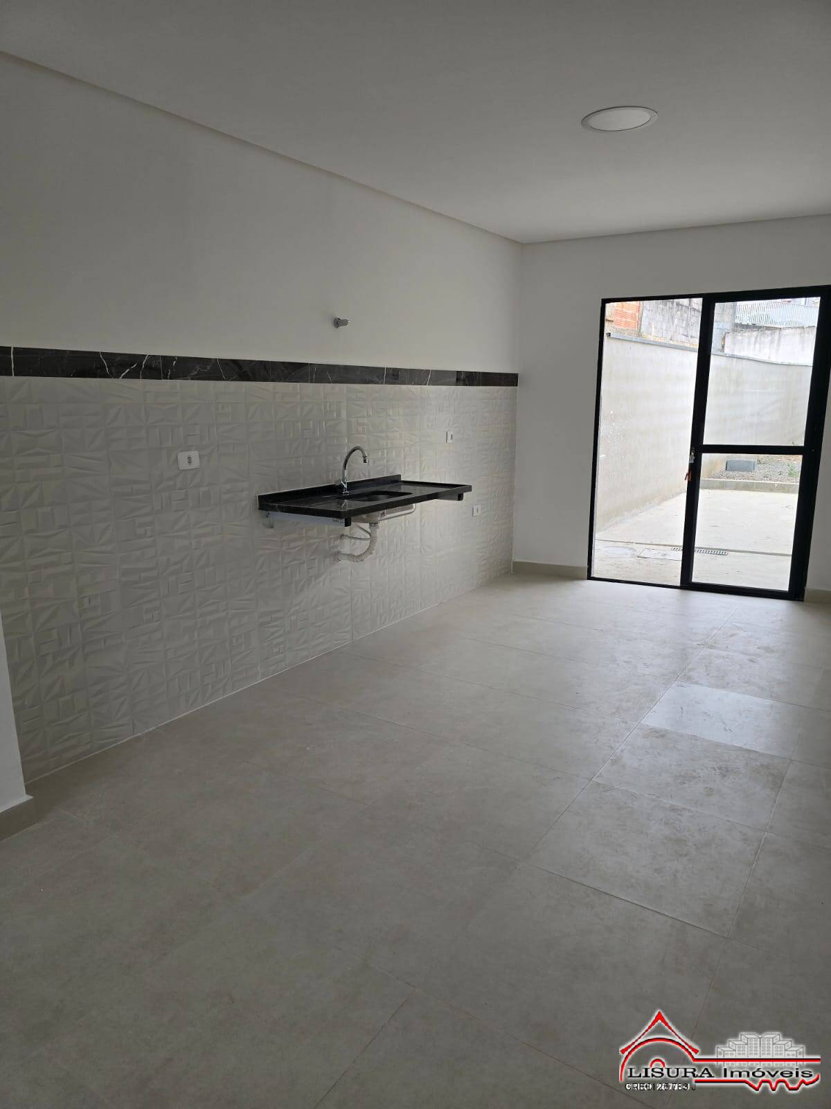 Casa à venda com 2 quartos, 89m² - Foto 5