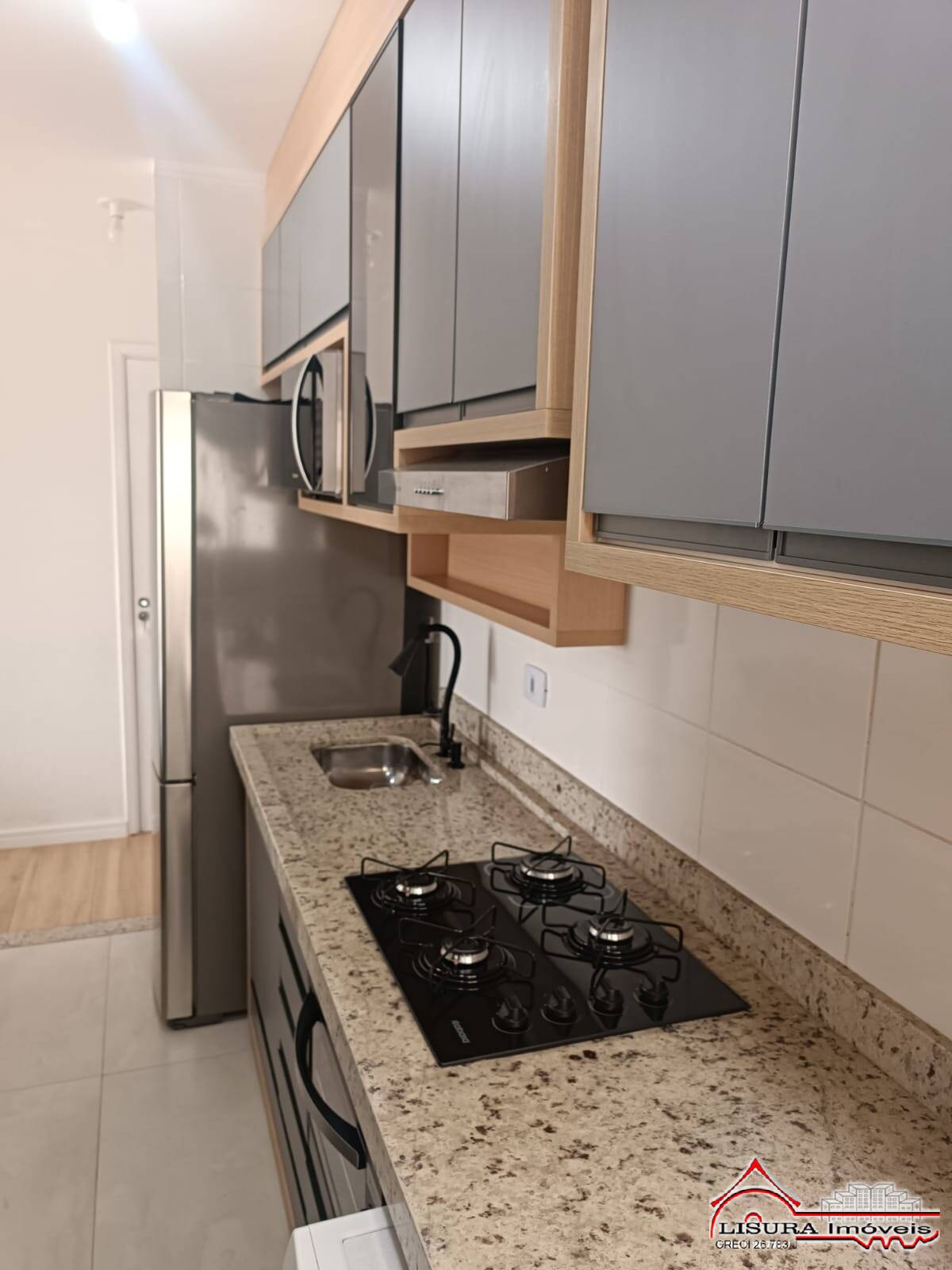 Apartamento à venda com 3 quartos, 70m² - Foto 1