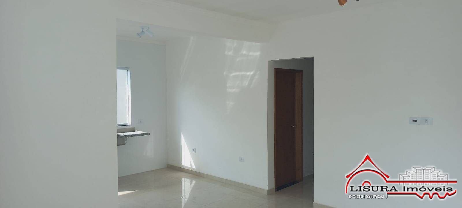 Casa à venda com 3 quartos, 225m² - Foto 8