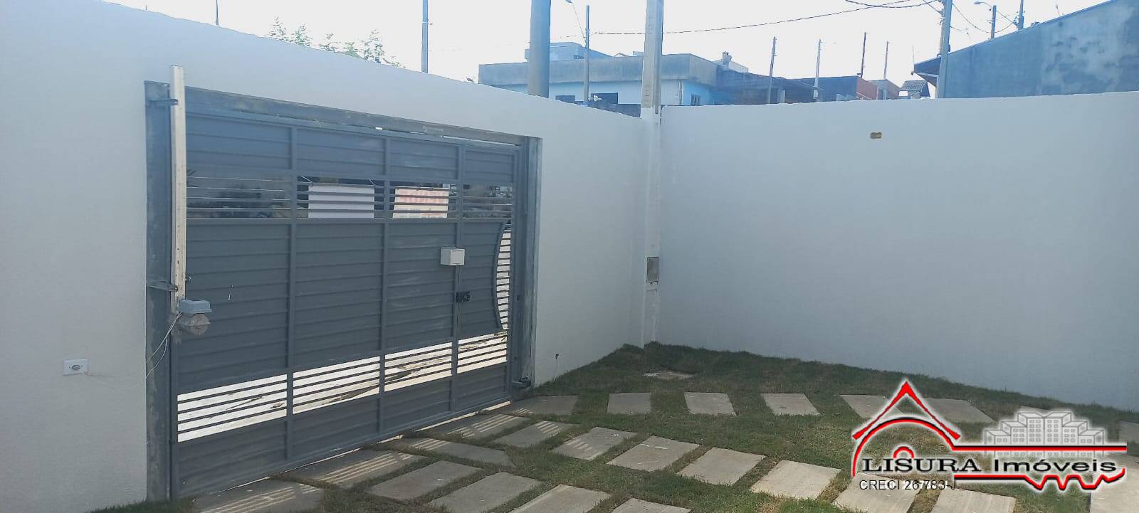 Casa à venda com 3 quartos, 225m² - Foto 4