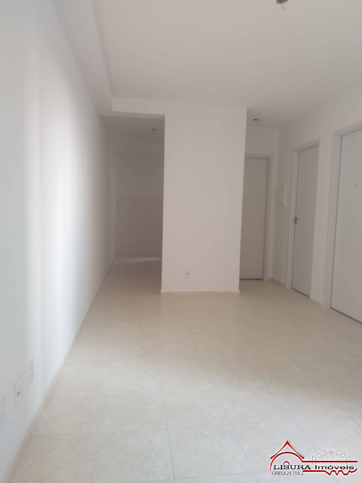 Apartamento à venda com 2 quartos, 44m² - Foto 2