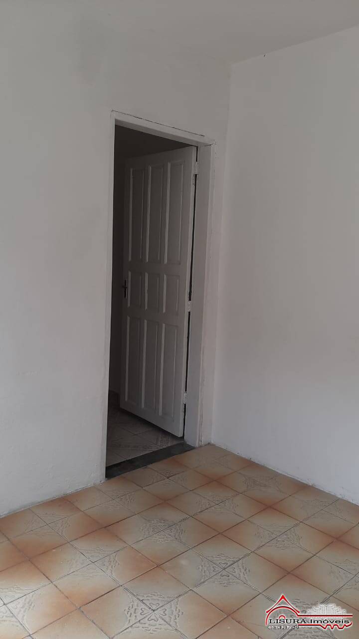 Casa para alugar com 1 quarto, 150m² - Foto 5