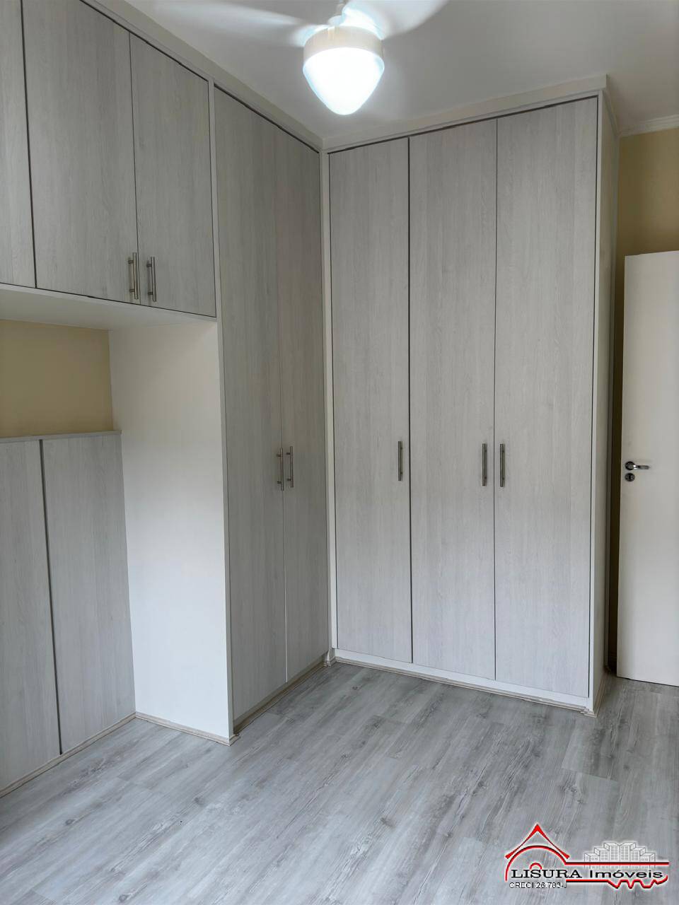 Apartamento à venda com 2 quartos, 58m² - Foto 10