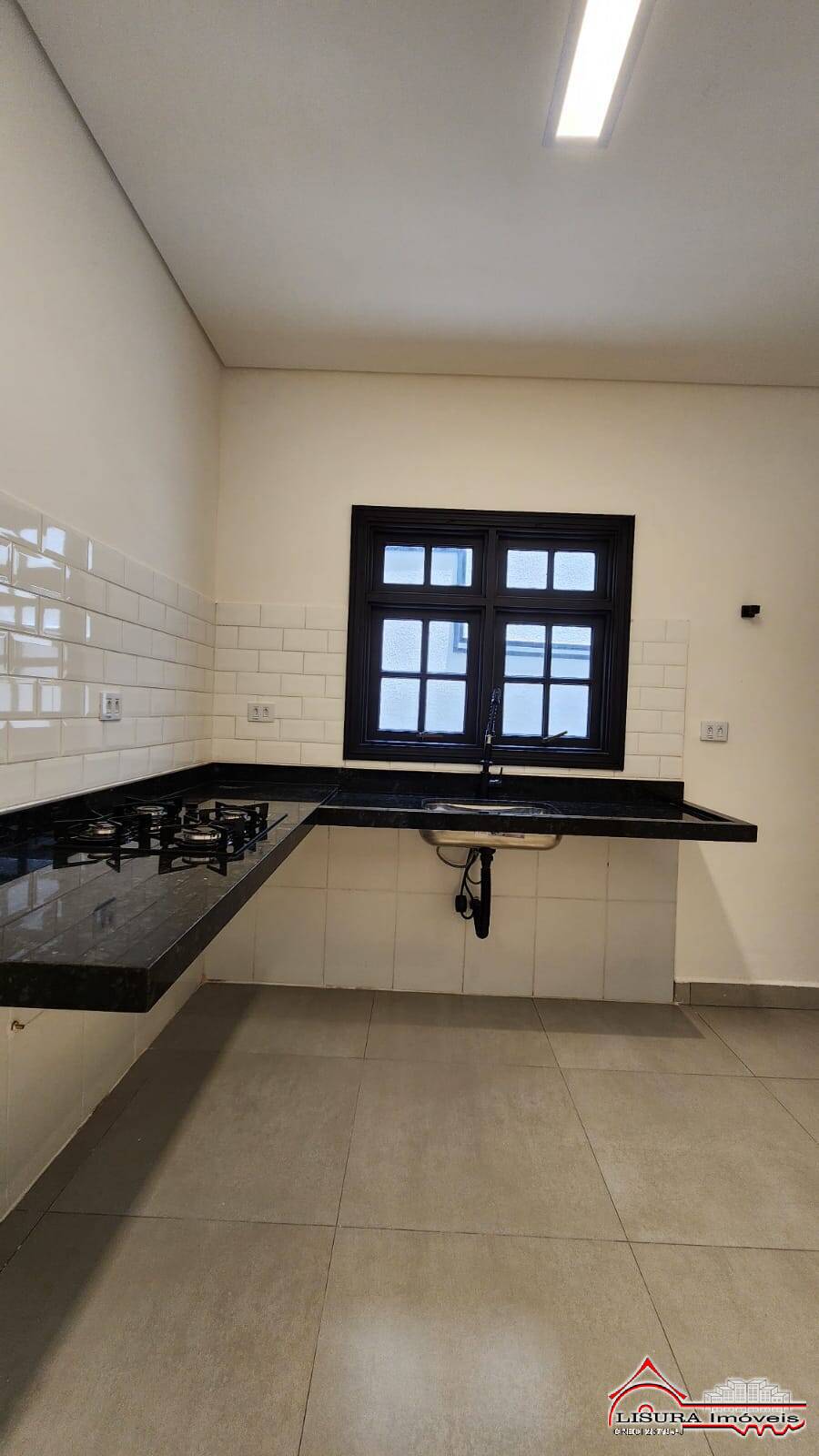 Casa à venda com 3 quartos, 120m² - Foto 26