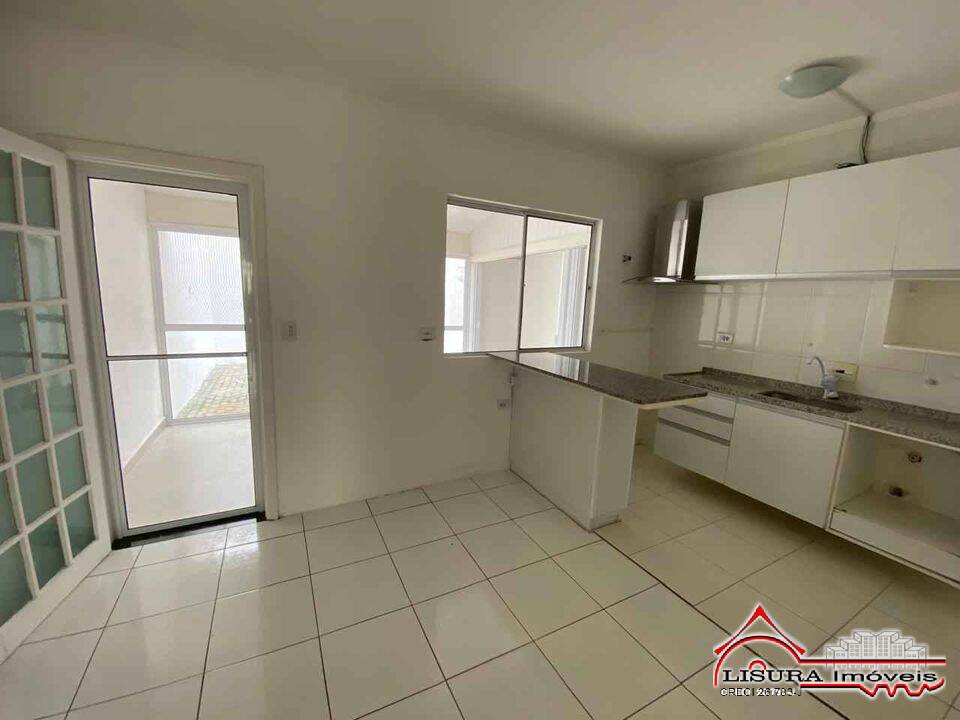 Casa de Condomínio para alugar com 2 quartos, 90m² - Foto 1