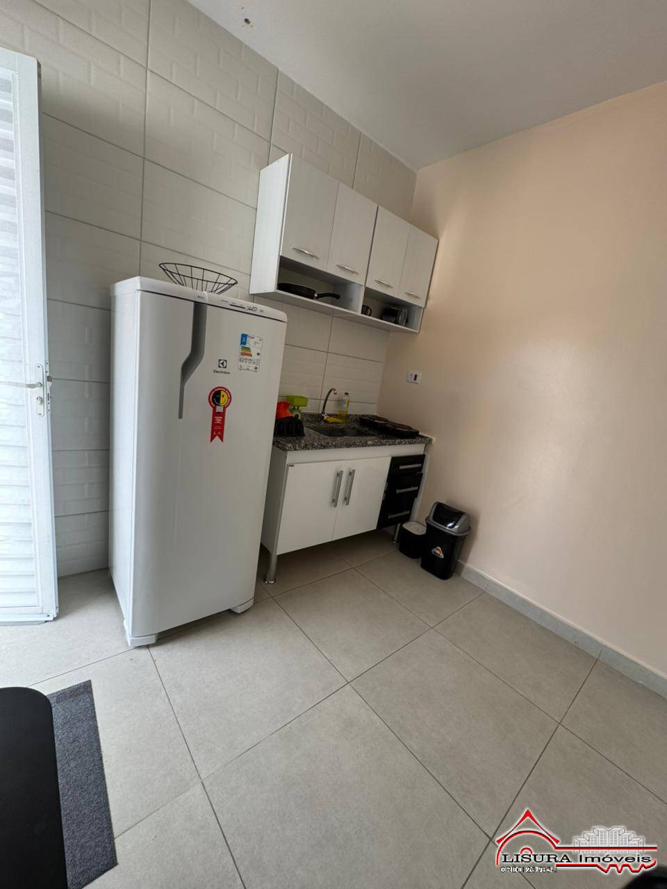 Casa para alugar com 1 quarto, 20m² - Foto 4