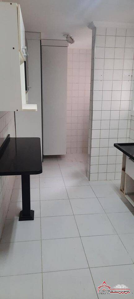 Apartamento à venda com 3 quartos, 72m² - Foto 2