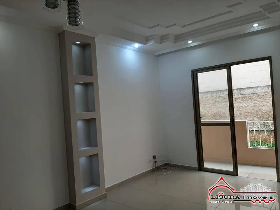 Apartamento à venda com 3 quartos, 72m² - Foto 1