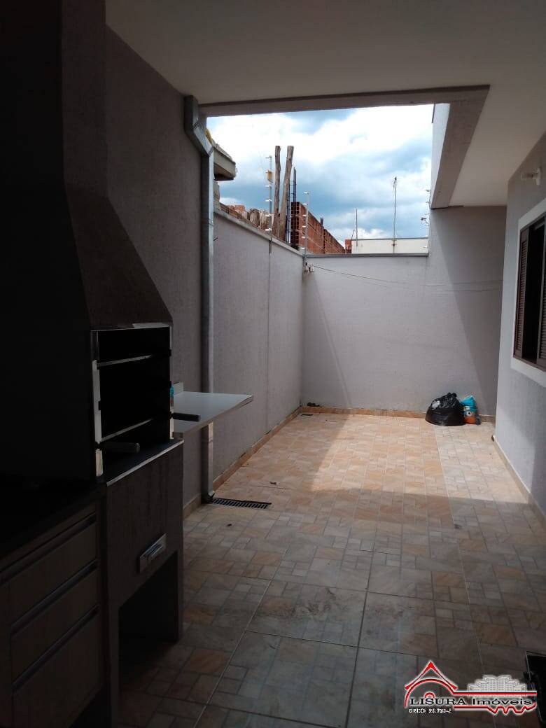 Casa à venda com 3 quartos, 90m² - Foto 17