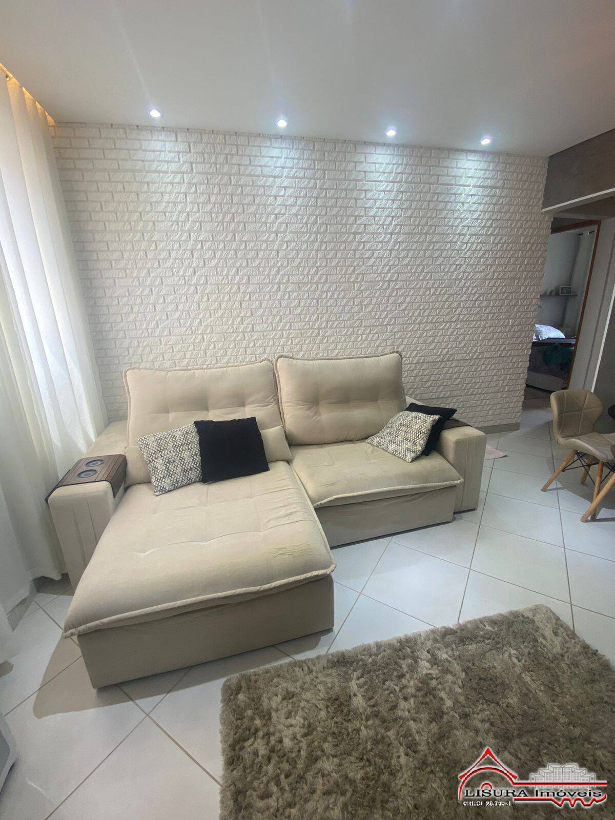 Apartamento à venda com 2 quartos, 58m² - Foto 3